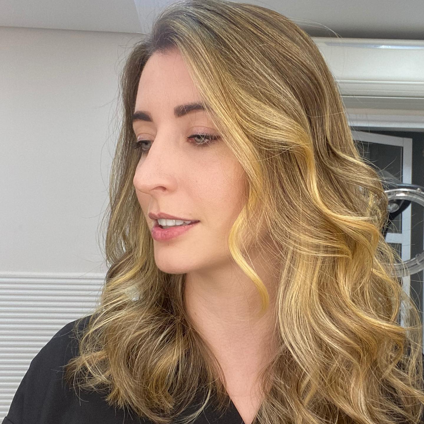 Coloração e Mechas no Tatuapé – Salão Rosa Morena Coloração e Mechas no Tatuapé – Salão Rosa Morena